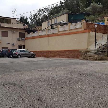 B&B Da Pietro Calascibetta Exterior photo