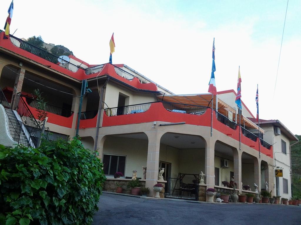 B&B Da Pietro Calascibetta Exterior photo
